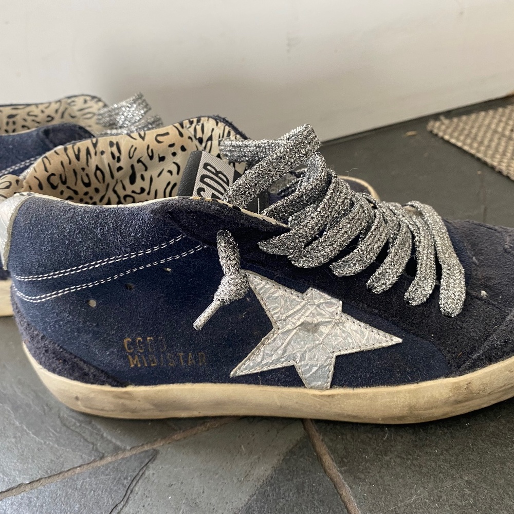 Golden Goose mid-star